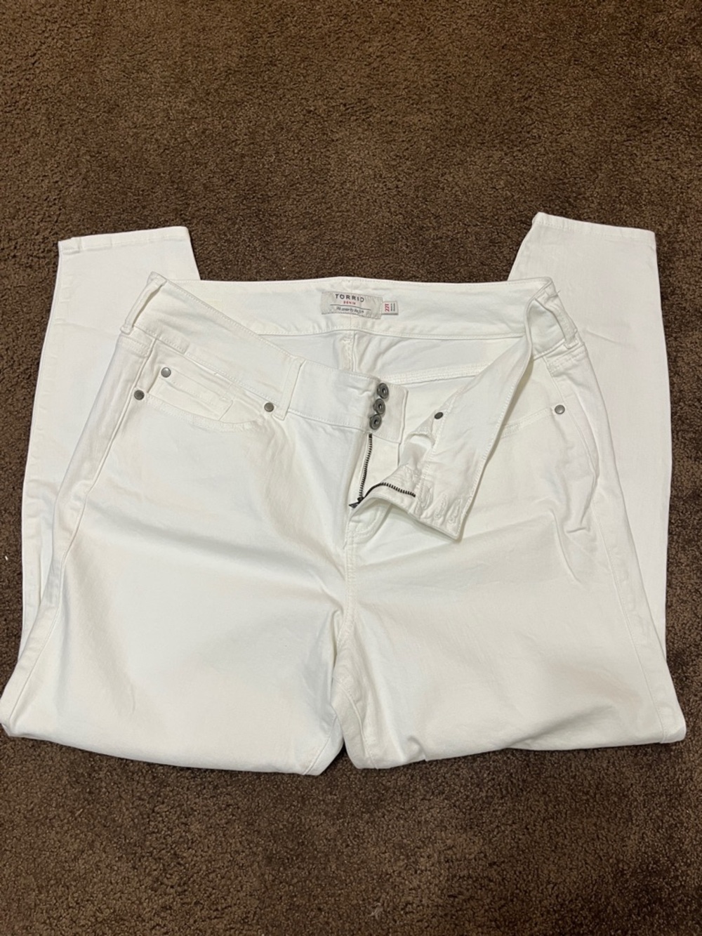 torrid White High-Rise Jeggings